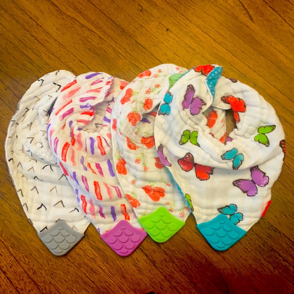 NUBY Reversible Soft Cotton Bib Teethers 4pk